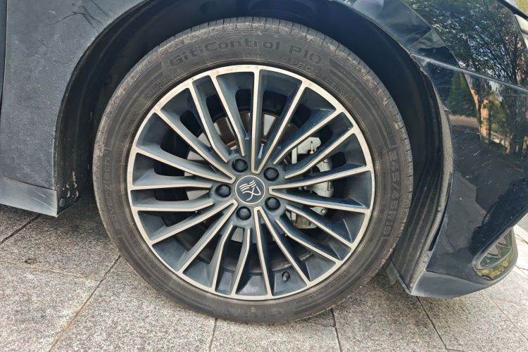 BYD Han 2022 car image #9