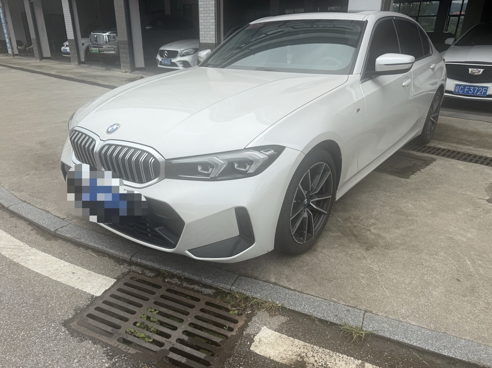 BMW 3 Series 2023 BMW 3 Series 2023 car image