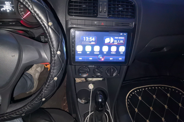 Volkswagen Polo 2017 #17 Volkswagen Polo 2017 car image #17