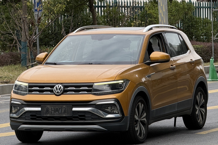 Volkswagen T-Cross 2019 #2 Volkswagen T-Cross 2019 car image #2