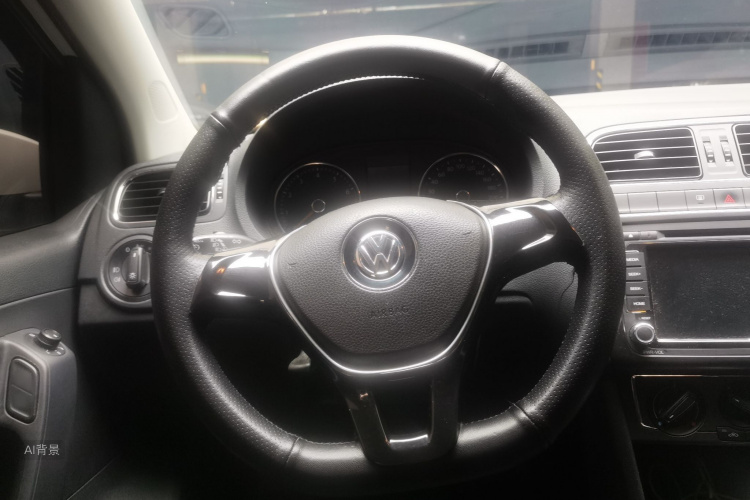 Volkswagen Polo 2015 #12 Volkswagen Polo 2015 car image #12
