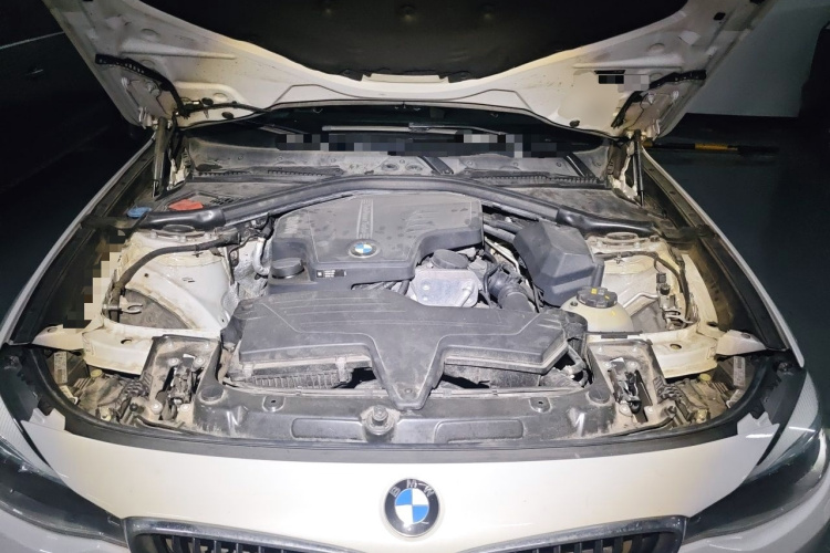 BMW 3 Series GT 2016 immagine di auto #20