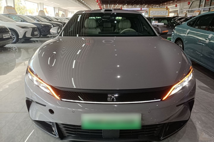 BYD Han 2024 car image #3
