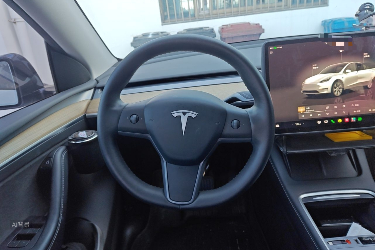 Tesla Model Y 2023 #12 Tesla Model Y 2023 car image #12