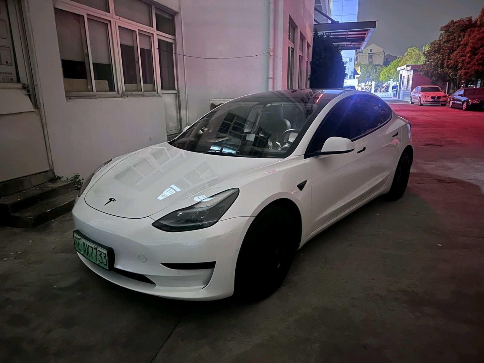 Tesla Model 3 2023 car image 