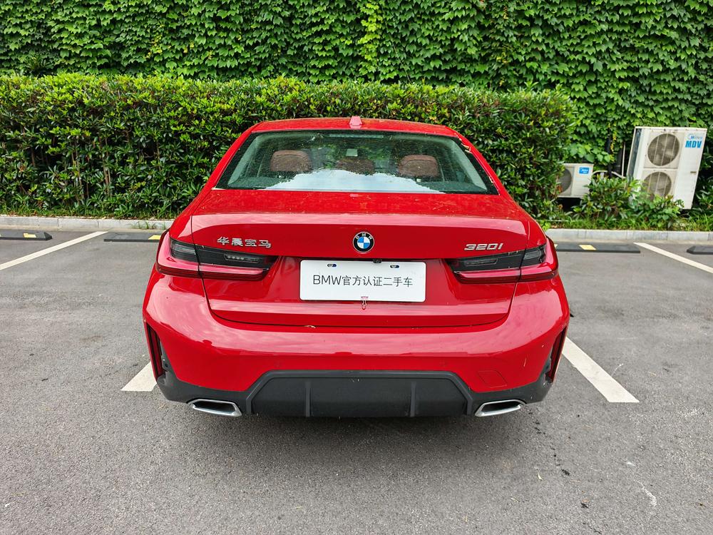BMW 3 Series 2024 #4 BMW 3 Series 2024 car image #4