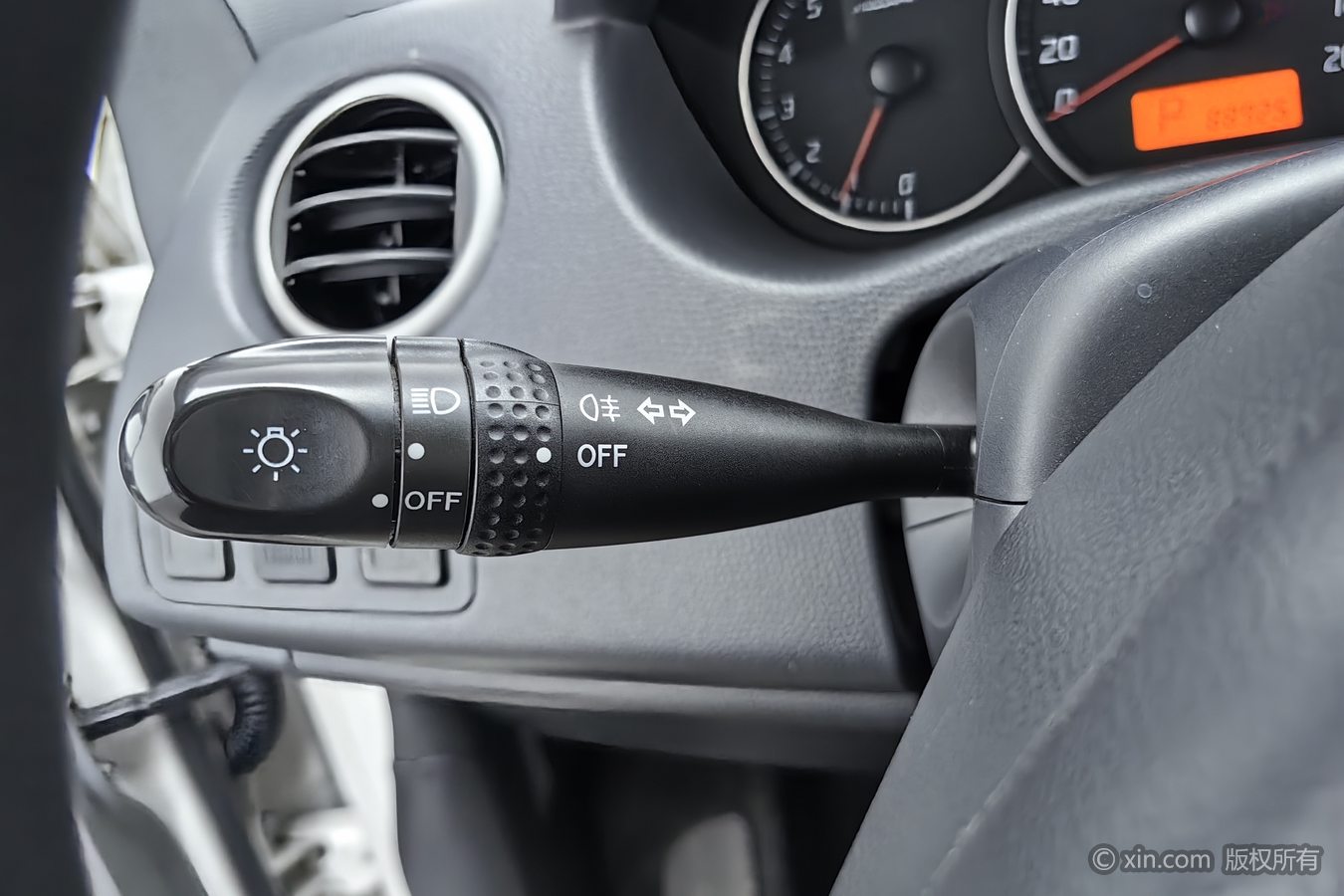 Suzuki Swift 2018 #22 Suzuki Swift 2018 car image #22