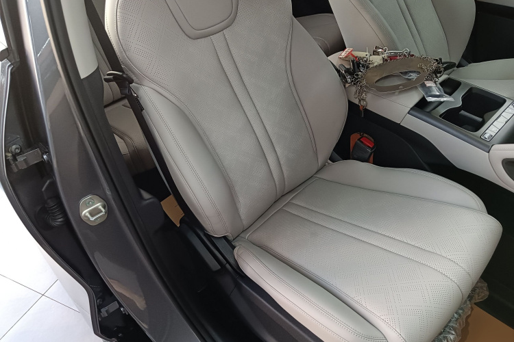 BYD YuanUP 2026 #24 BYD YuanUP 2026 car image #24