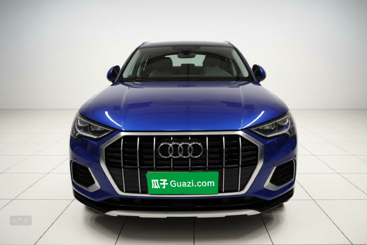 Audi Q3 2020 car image #3
