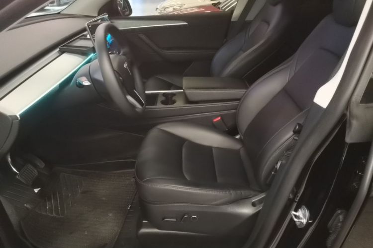 Tesla Model Y 2024 #15 Tesla Model Y 2024 car image #15