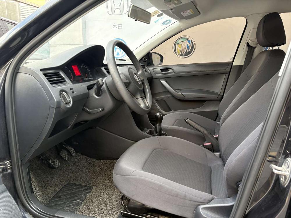 Volkswagen Santana 2015 car image #12