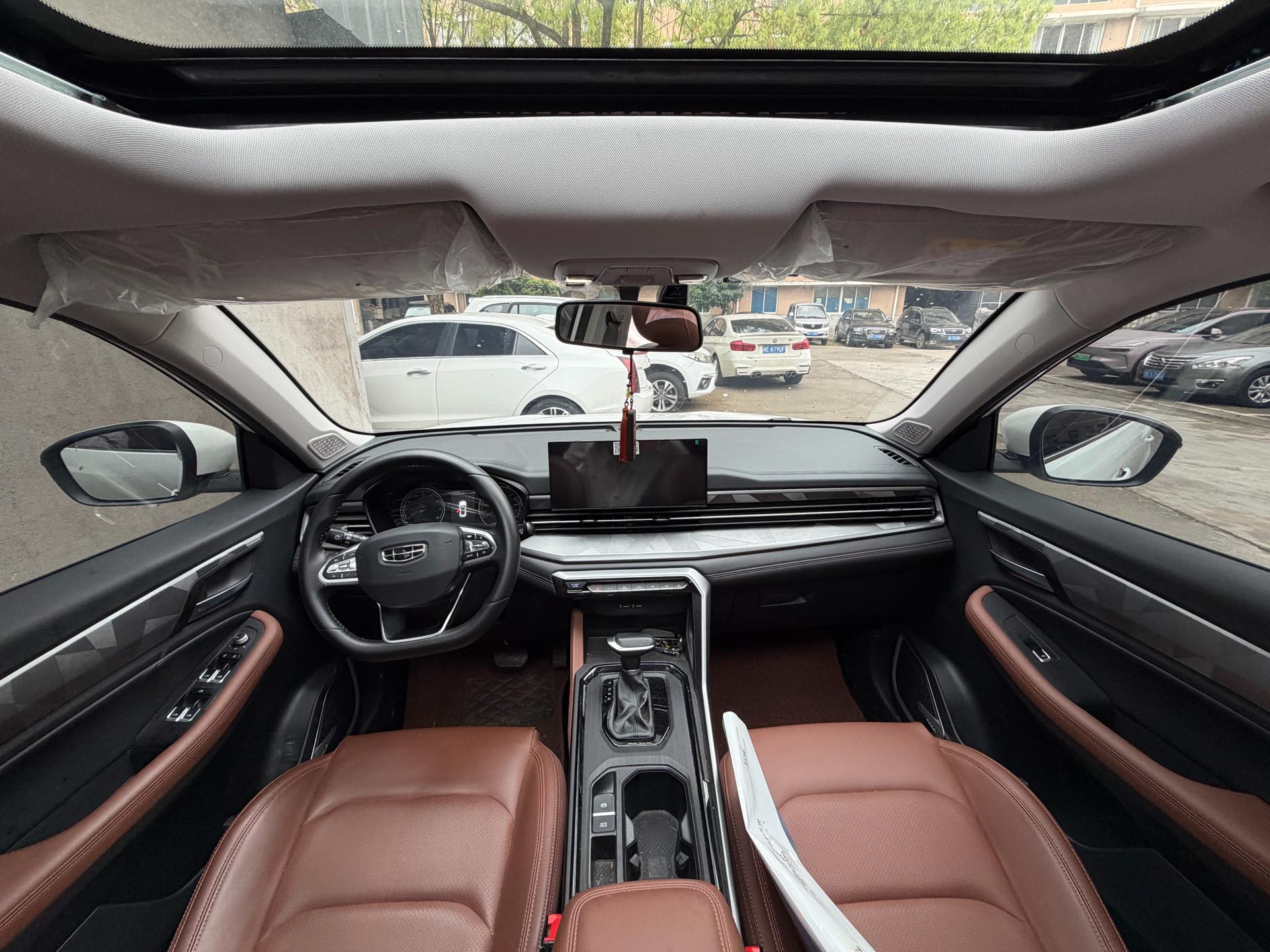 GEELY Vision X6 2024 صورة سيارة #6