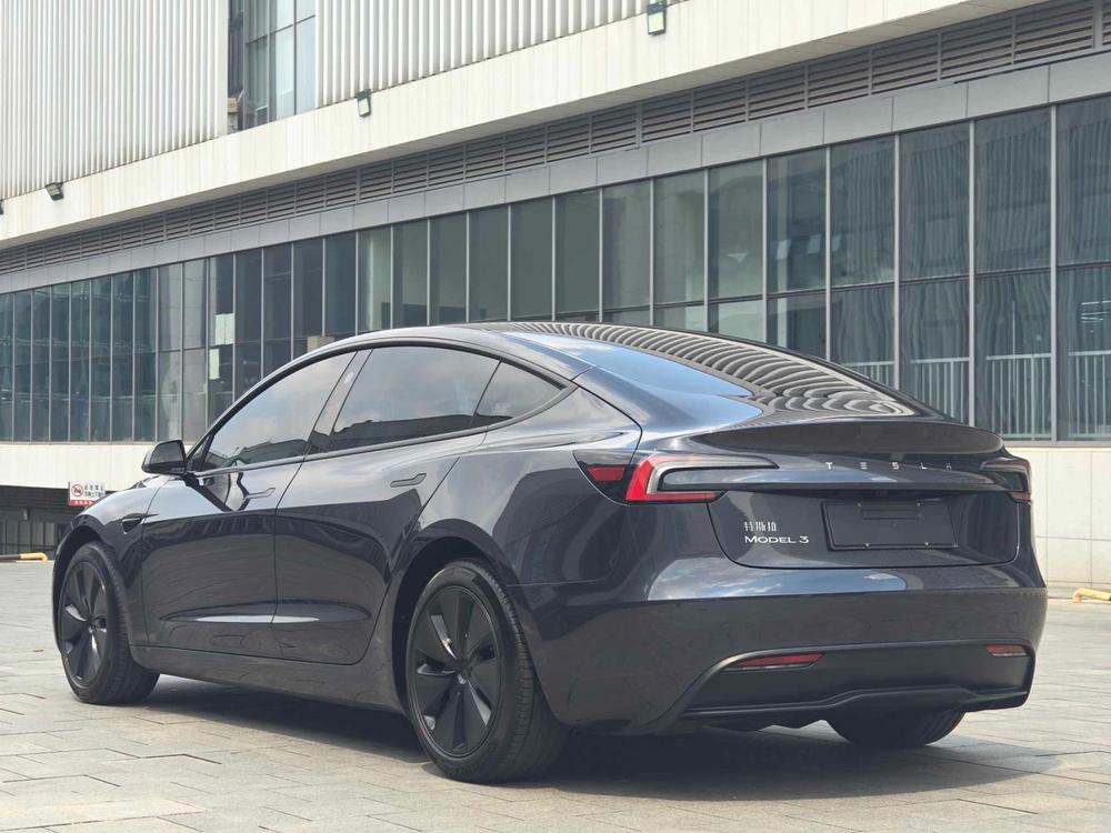 Tesla Model 3 2024 #4 Tesla Model 3 2024 car image #4