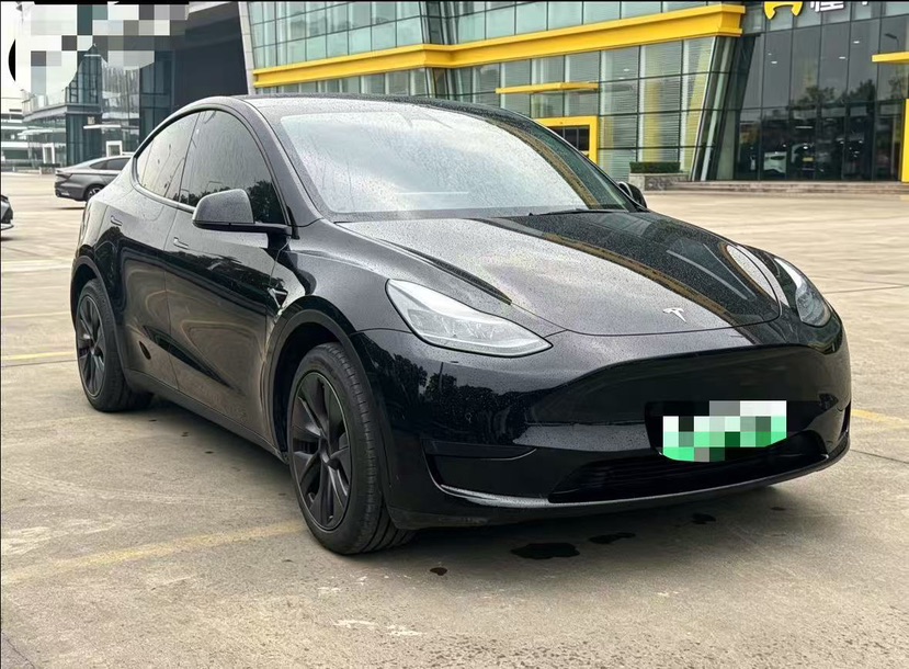 Tesla Model Y 2024 #3 Tesla Model Y 2024 car image #3