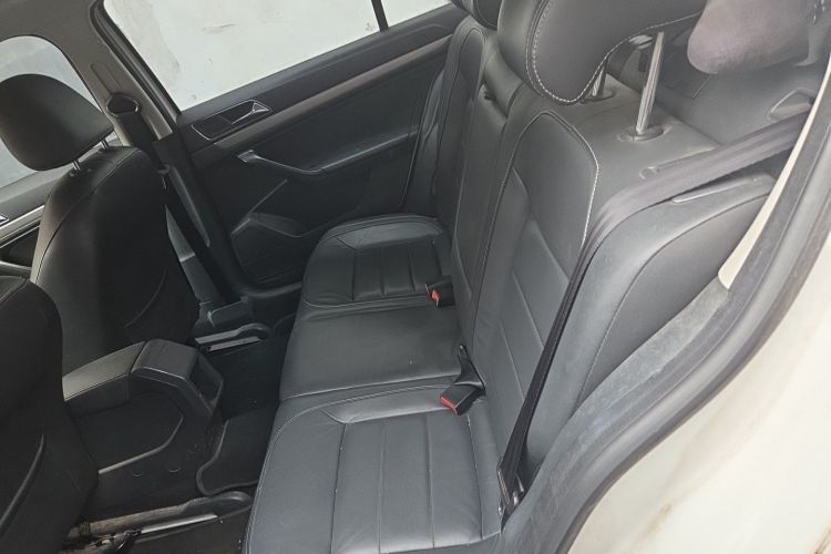 Volkswagen Lavida 2015 car image #10