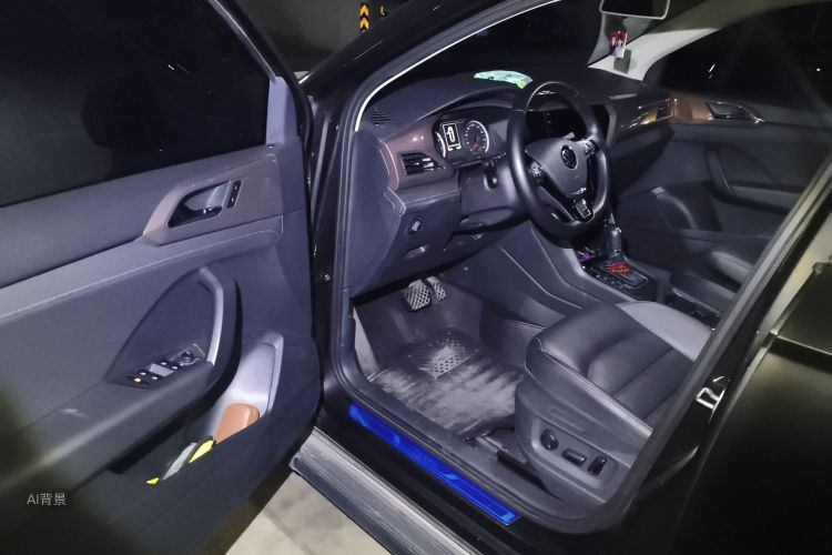 Volkswagen Tharu 2020 car image #18