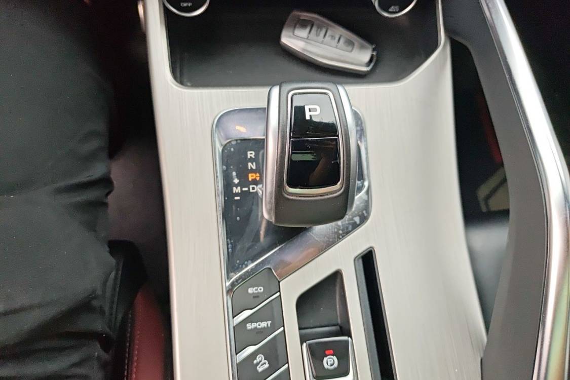 GEELY Coolray 2019 car image #27