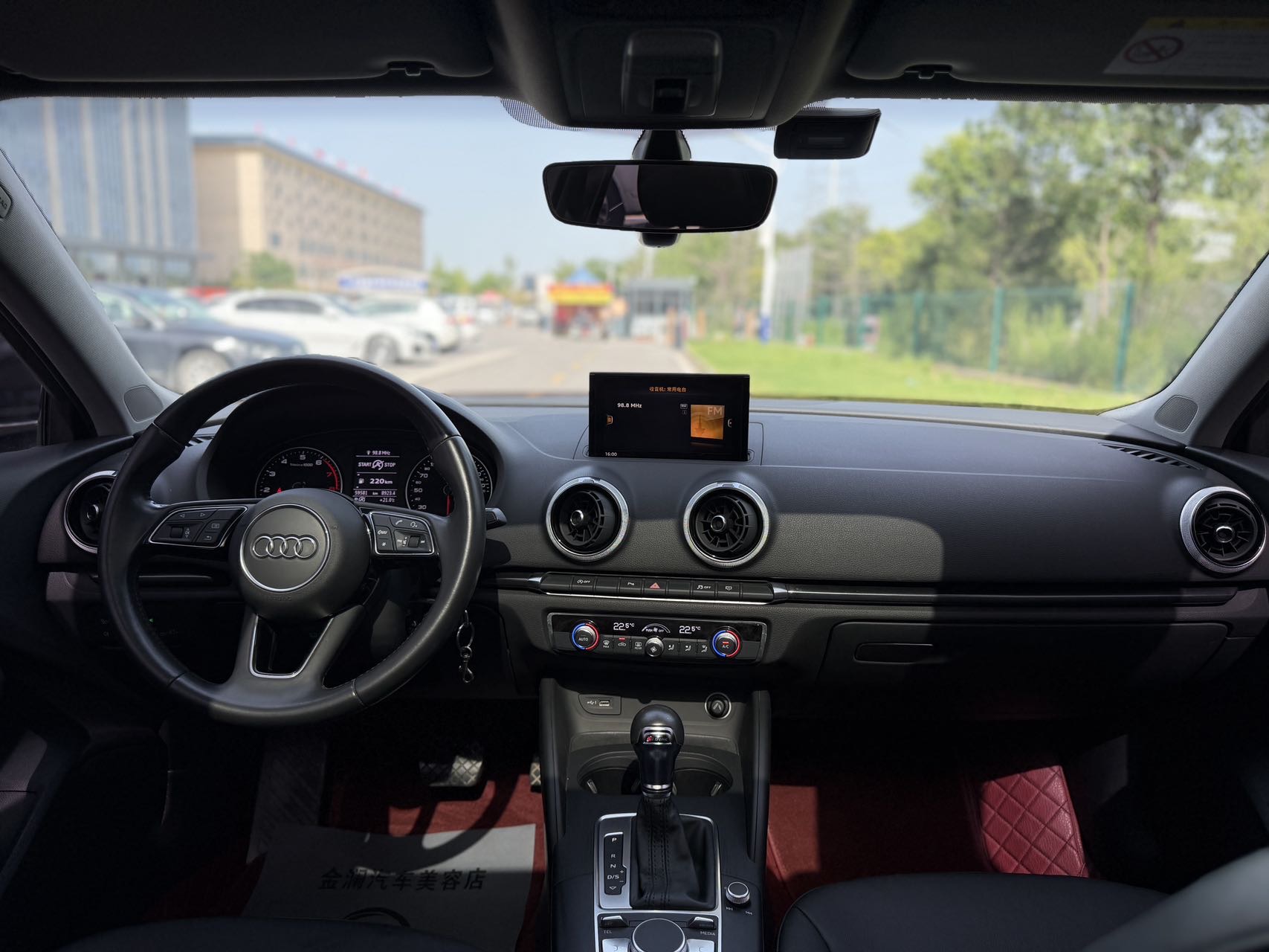 Audi A3 2019 car image #5