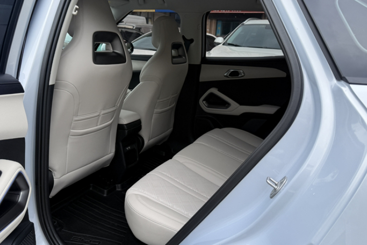 BYD YuanUP 2024 car image #14