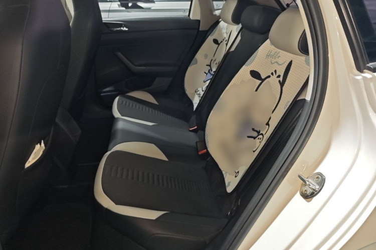 Volkswagen Polo 2020 car image #13