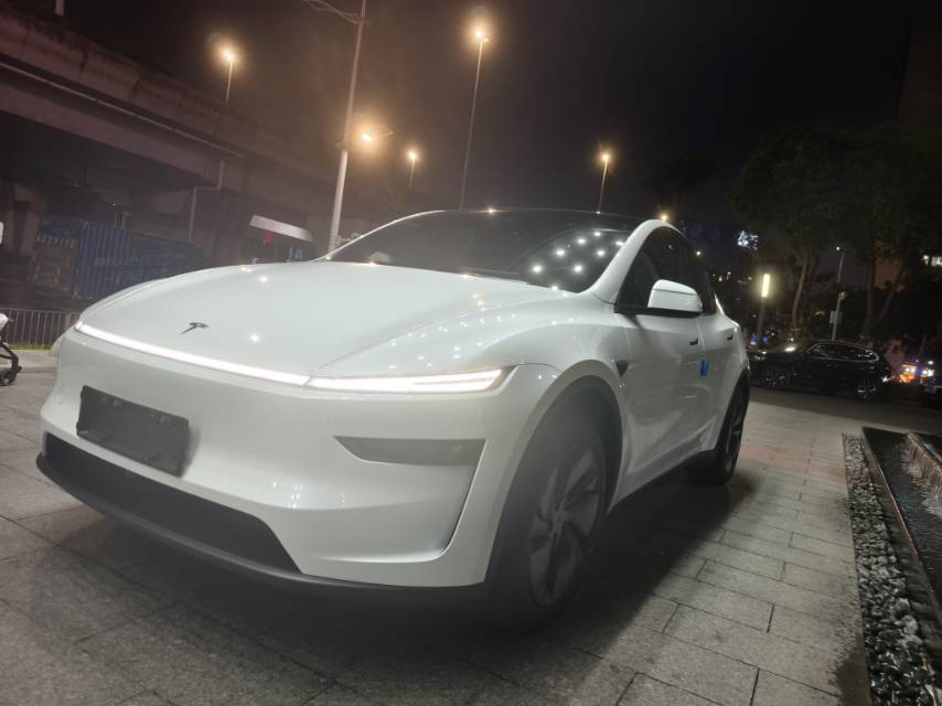 Tesla Model Y 2026 Tesla Model Y 2026 car image