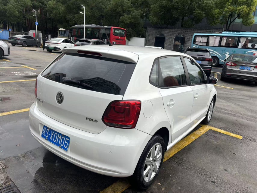 Volkswagen Polo 2014 صورة سيارة #2