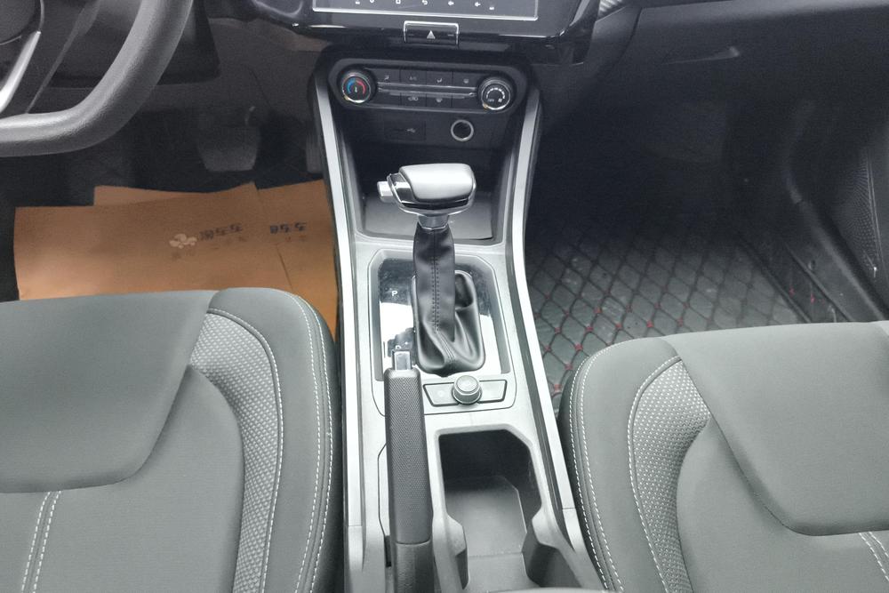 Chery Tiggo 3x 2024 #14 Chery Tiggo 3x 2024 immagine di auto #14