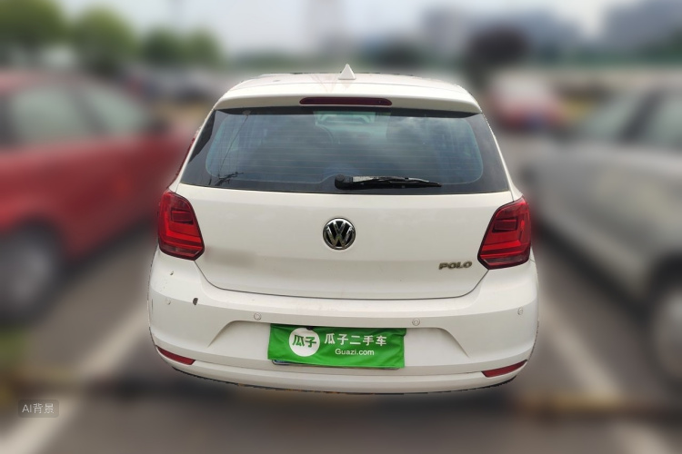 Volkswagen Polo 2015 car image #6