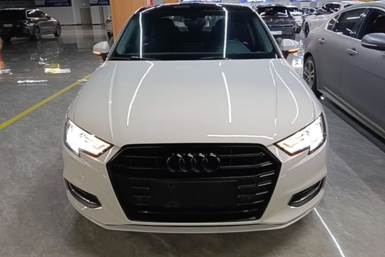 Audi A3 2020 car image #3