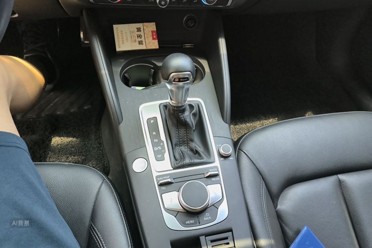 Audi A3 2019 car image #16