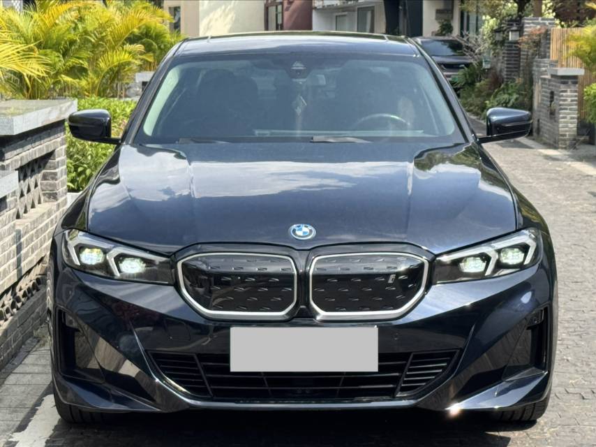 BMW i3 2023 #2 BMW i3 2023 car image #2