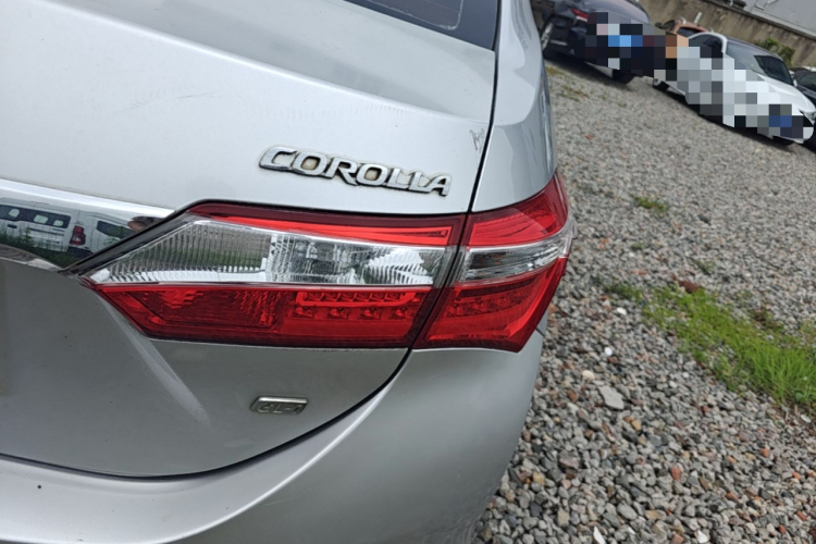 Toyota Corolla 2015 #8 Toyota Corolla 2015 car image #8