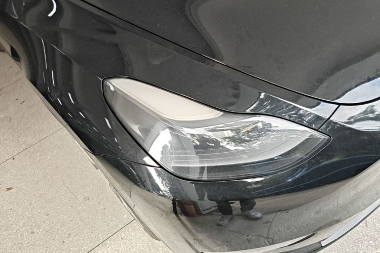 Tesla Model Y 2021 car image #8