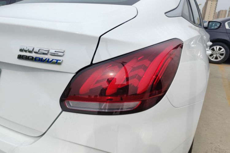 MG 5 2026 image de voiture #8