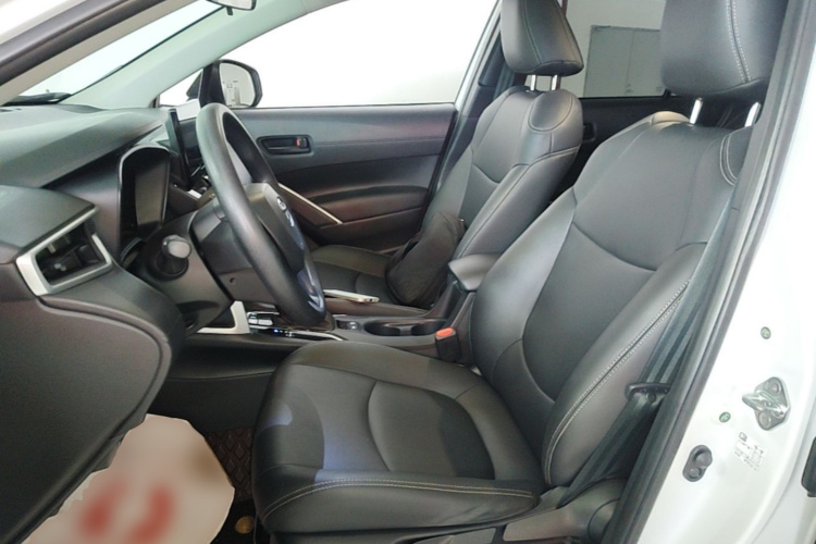 Toyota Corolla Cross 2023 image de voiture #15