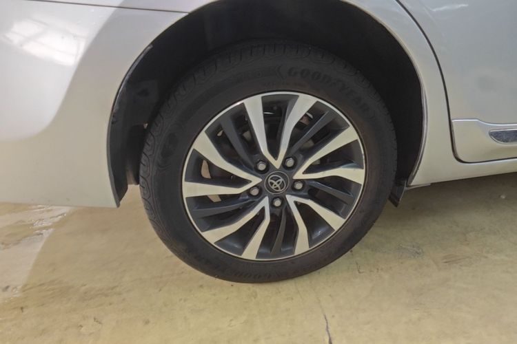 Toyota Corolla 2017 immagine di auto #10