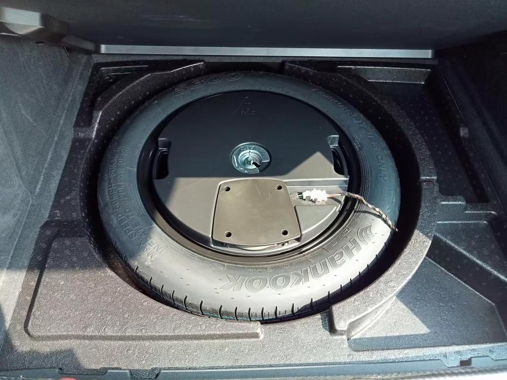 Audi Q3 2016 car image #8