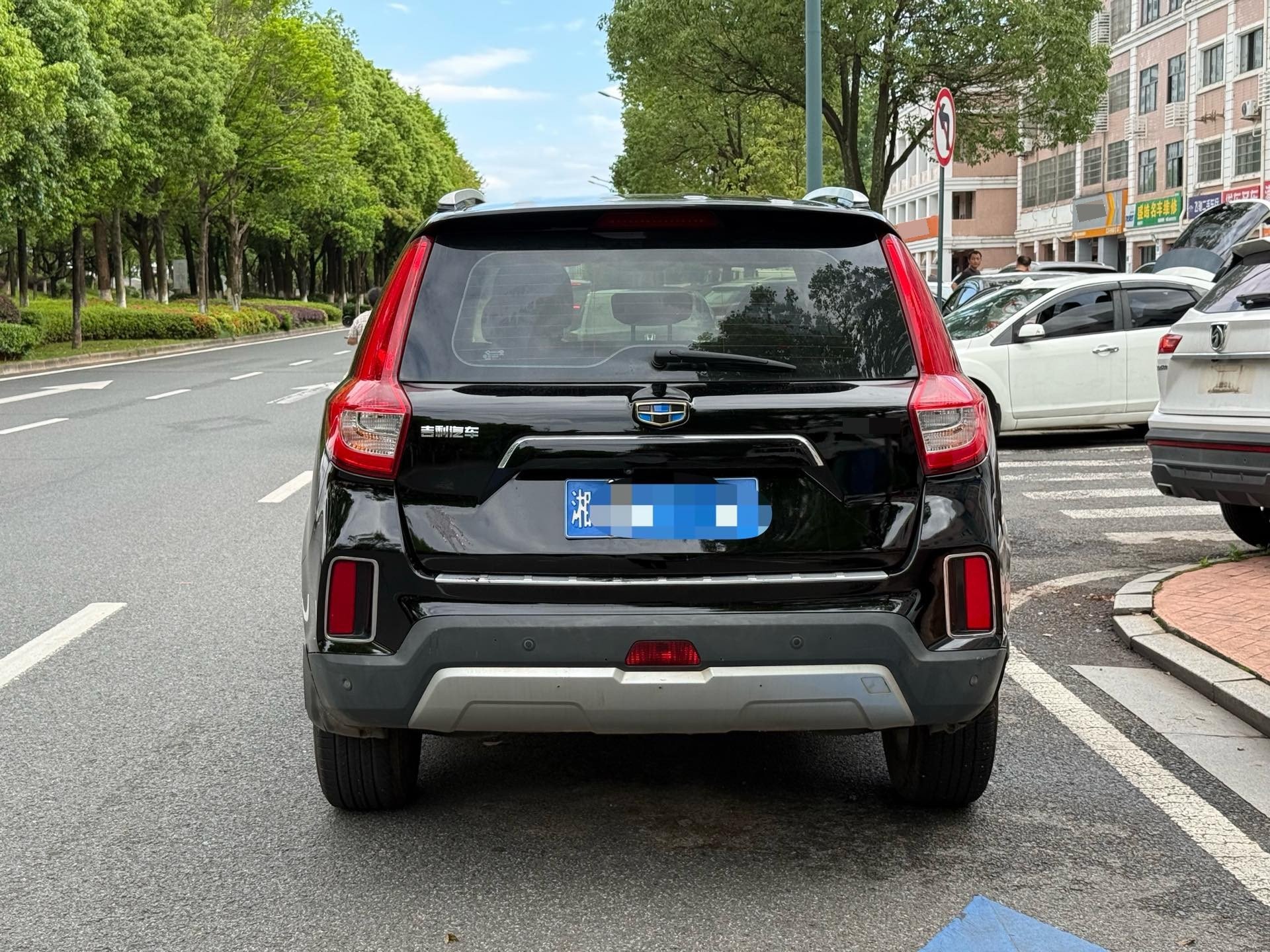 GEELY Vision X6 2017 car image #3