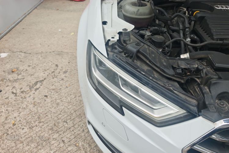 Audi A3 2019 car image #8