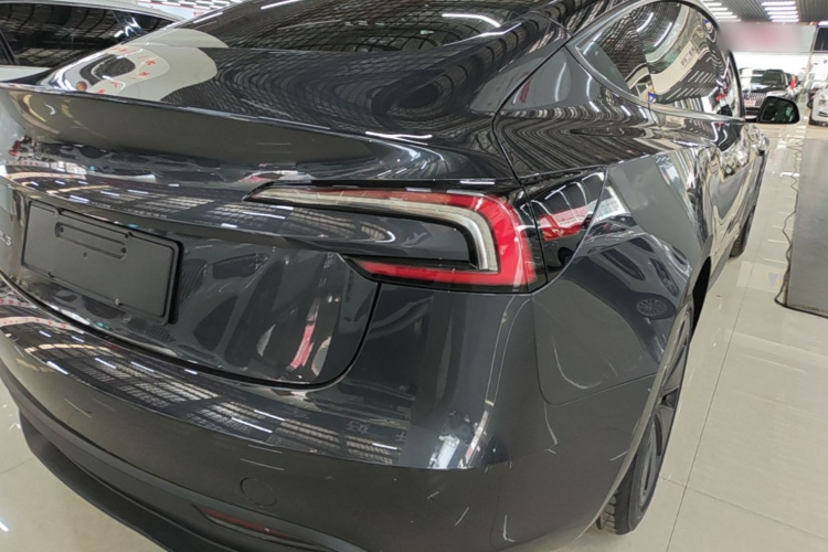 Tesla Model 3 2025 #8 Tesla Model 3 2025 car image #8