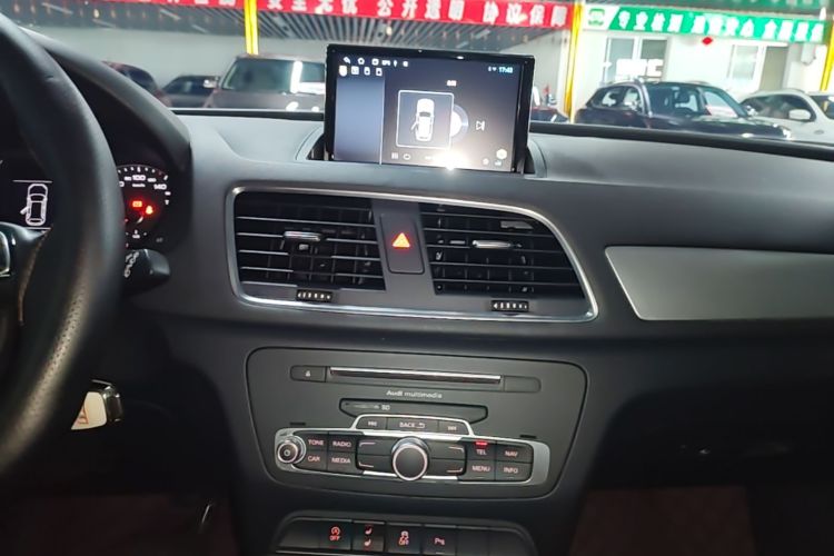 Audi Q3 2016 #13 Audi Q3 2016 car image #13