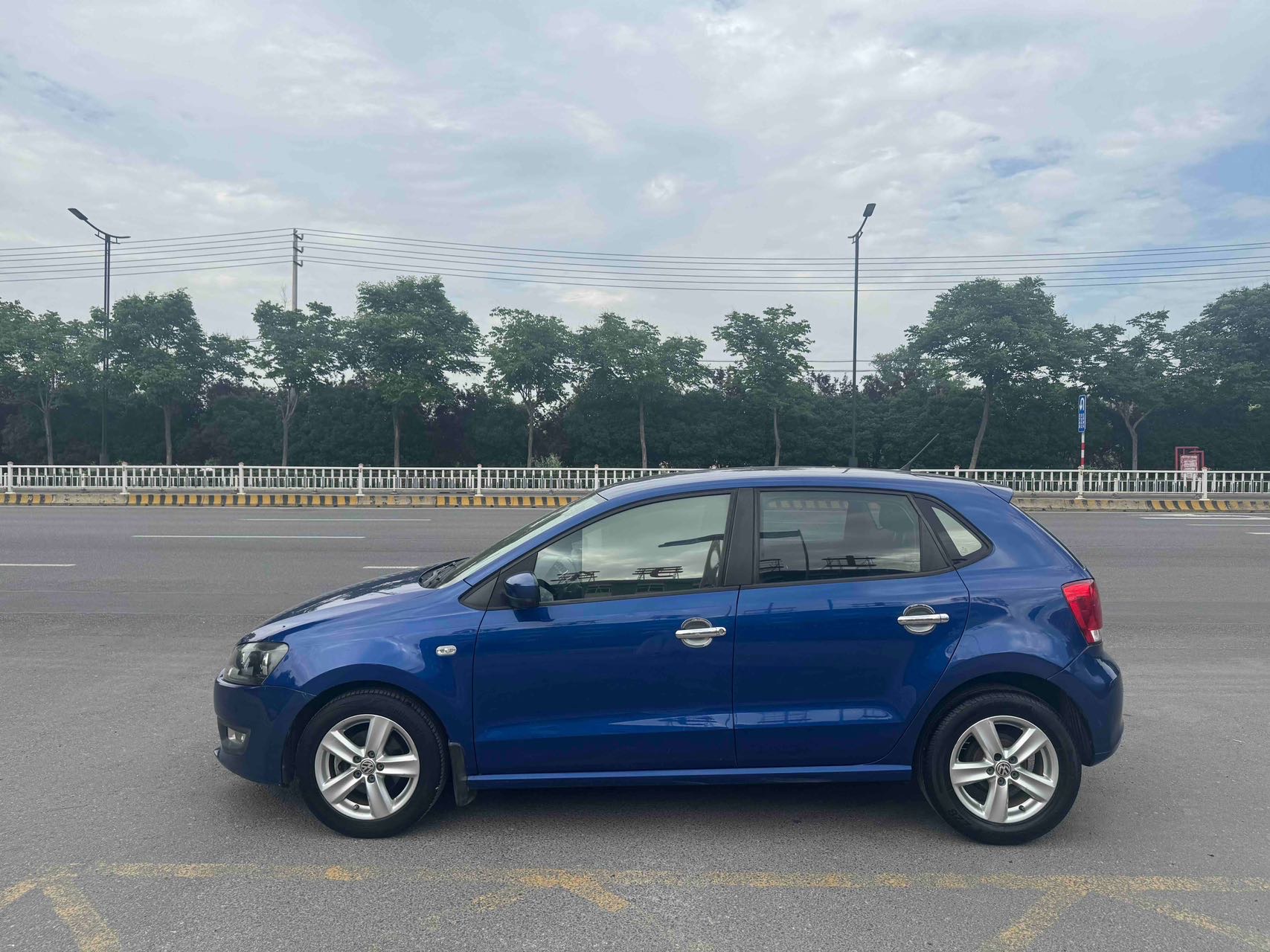 Volkswagen Polo 2011 #2 Volkswagen Polo 2011 car image #2