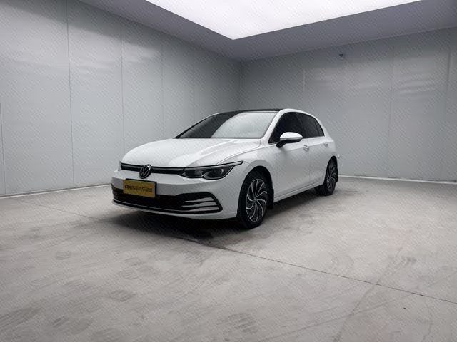 2023 immagine di auto 