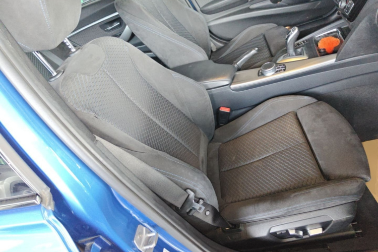 BMW 3 Series 2018 #24 BMW 3 Series 2018 car image #24