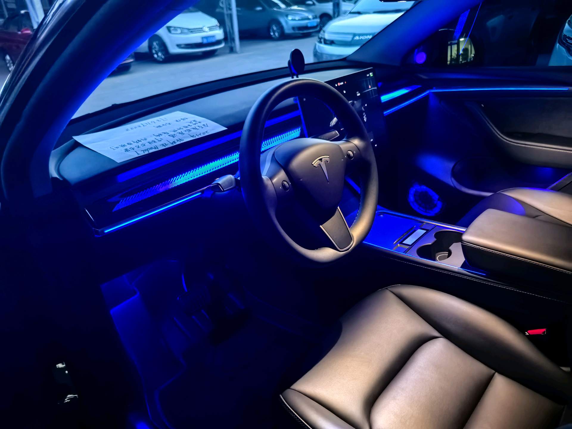 Tesla Model Y 2023 #4 Tesla Model Y 2023 immagine di auto #4