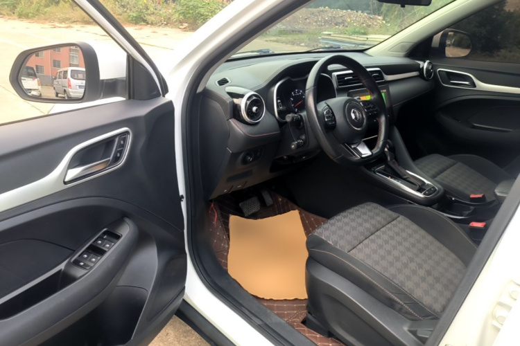 MG ZS 2020 car image #16