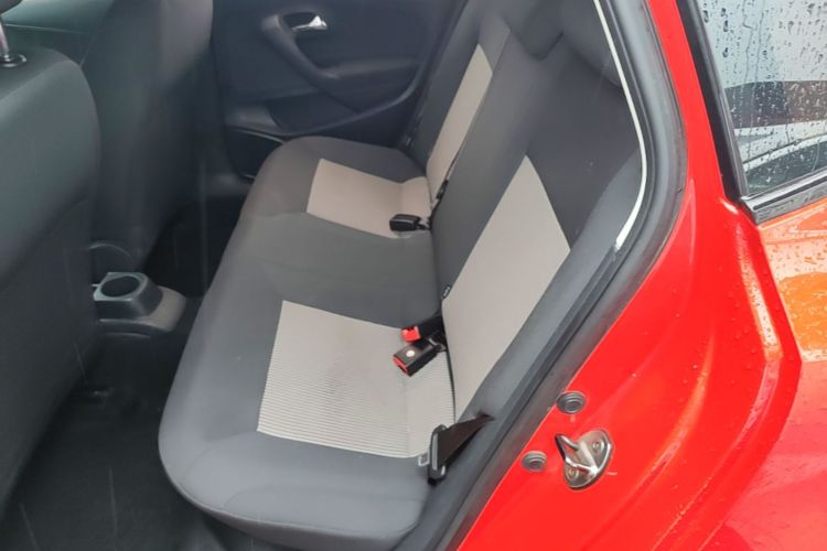 Volkswagen Polo 2017 car image #17