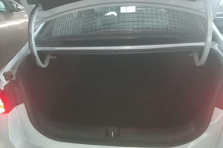 GEELY Emgrand L HiP 2022 #19 GEELY Emgrand L HiP 2022 car image #19