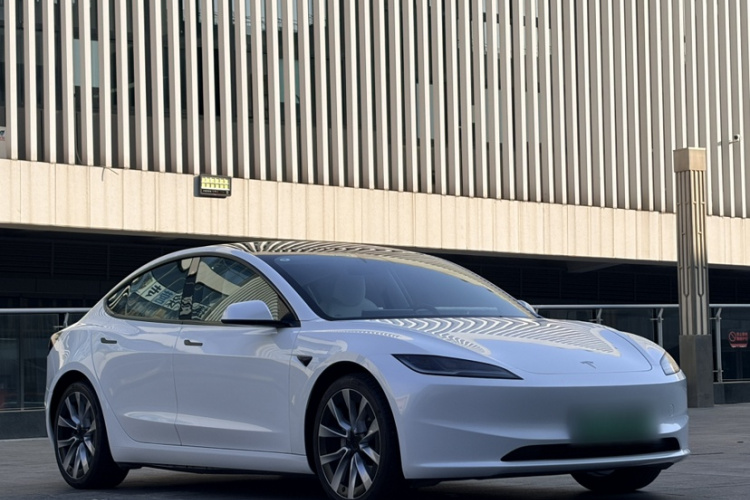 Tesla Model 3 2023 #11 Tesla Model 3 2023 car image #11