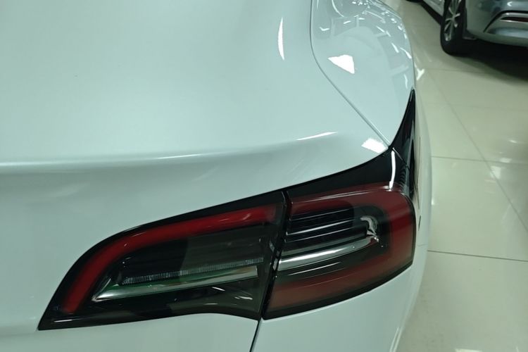 Tesla Model 3 2023 صورة سيارة #8
